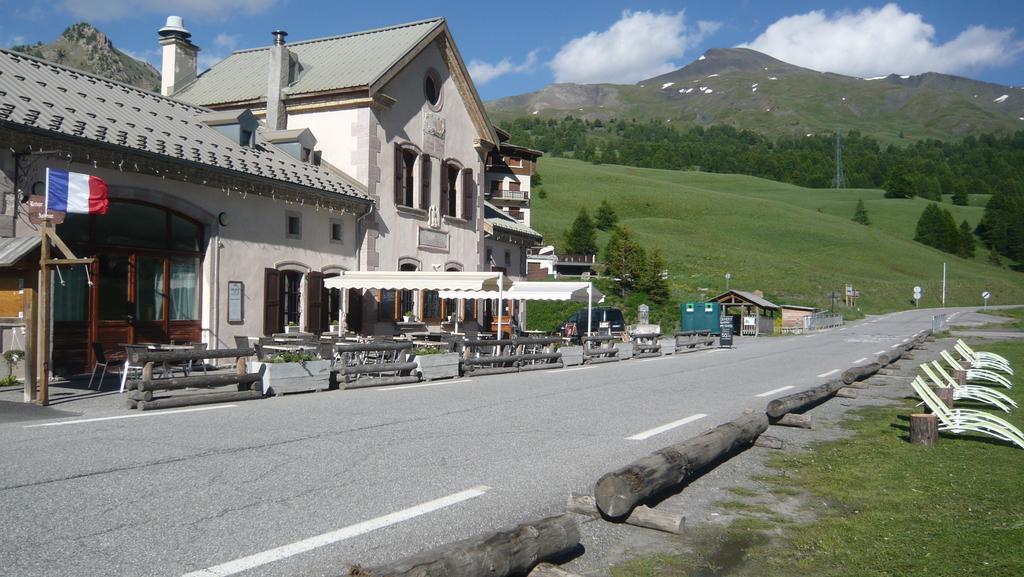 Hotel, Le Refuge Napoleon Vars  Exterior foto